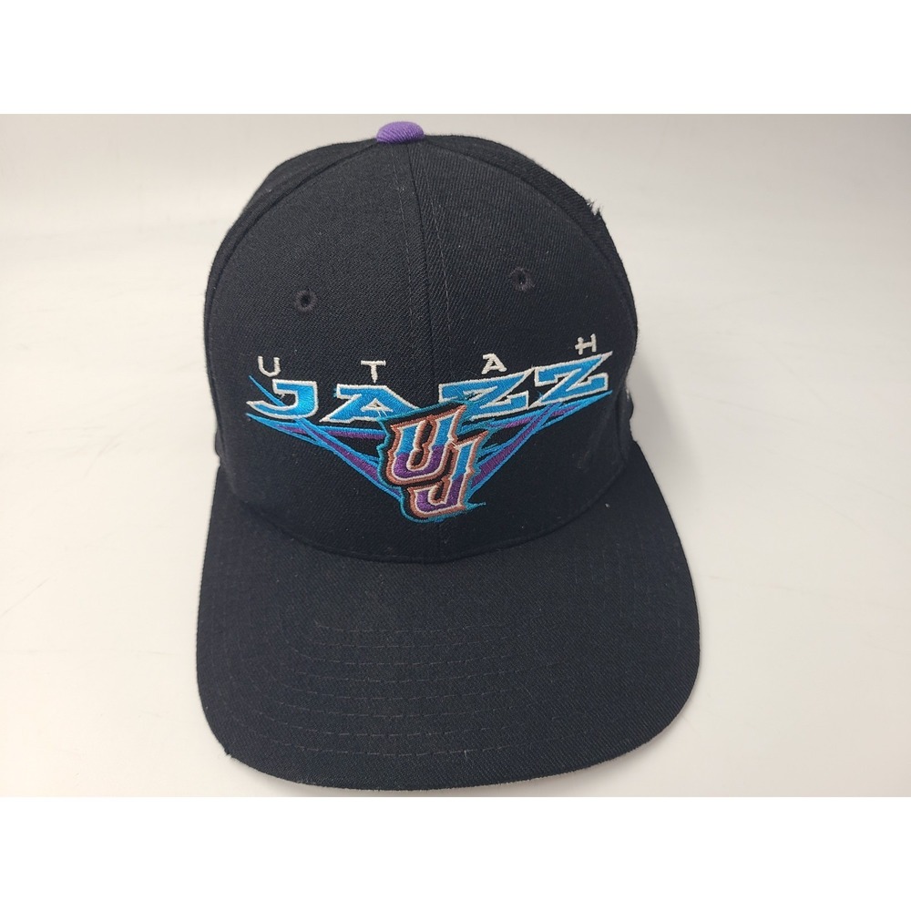 Vintage Utah Jazz New Era Distressed Snapback Hat Cap Wool Men NBA Black *TEARS*